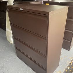 Heavy Duty 4-Drawer Filing Cabinet - Teknion - Garage / Office Storage