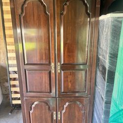 China cabinets good and sturdy