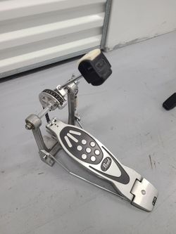 Pearl P-120p single chain bass drum kick pedal, excellent