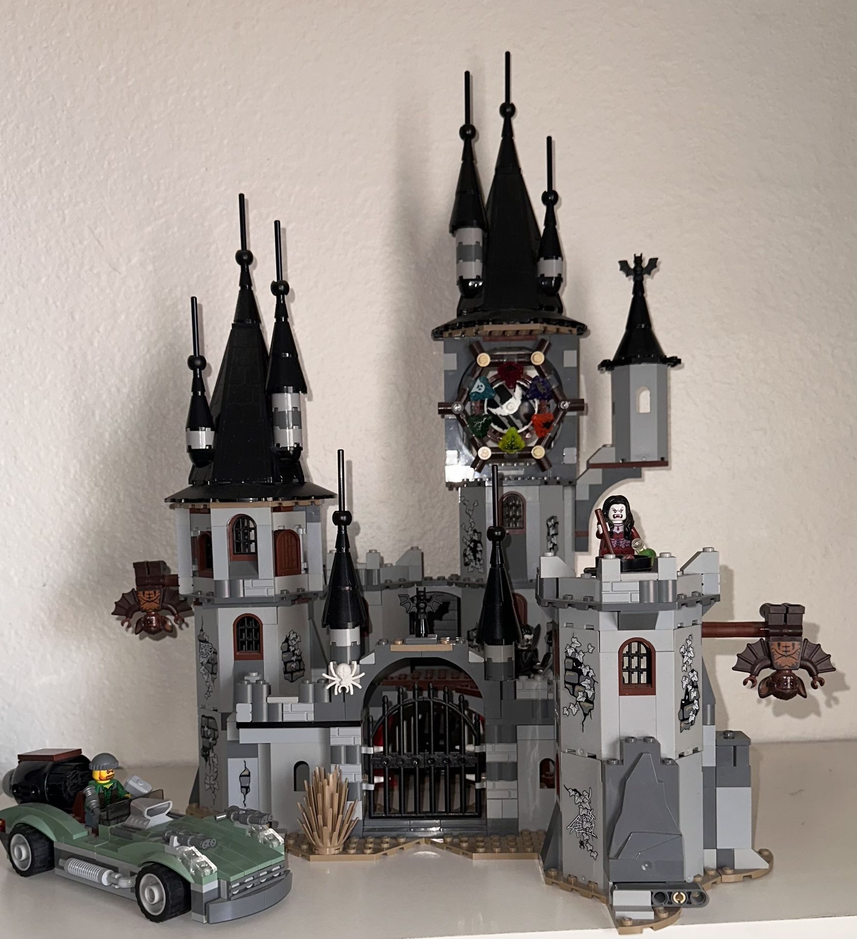 LEGO 9468 Monster Fighters Vampyre Castle Set