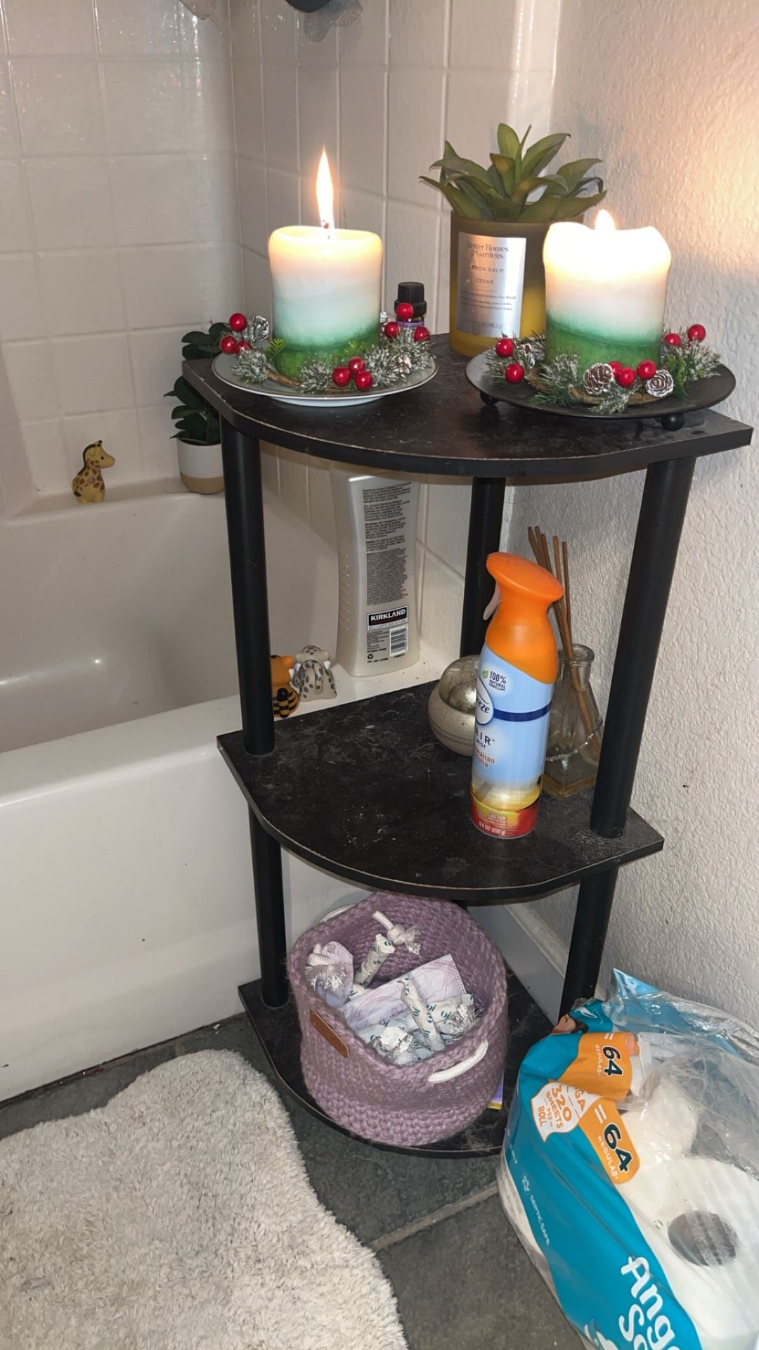 Bathroom shelf