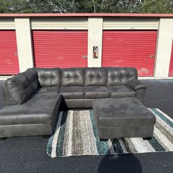 Comfy Nice Gray Sectional Couch With Ottoman 🔥🔥