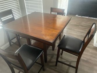 Furniture used