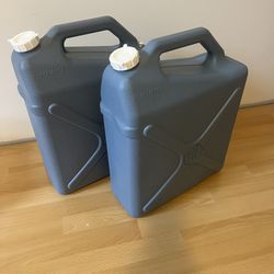6 Gallon Water Jugs (BPA FREE)