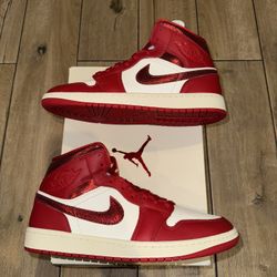 Air Jordan 1 Mid SE (Sail Team Red)