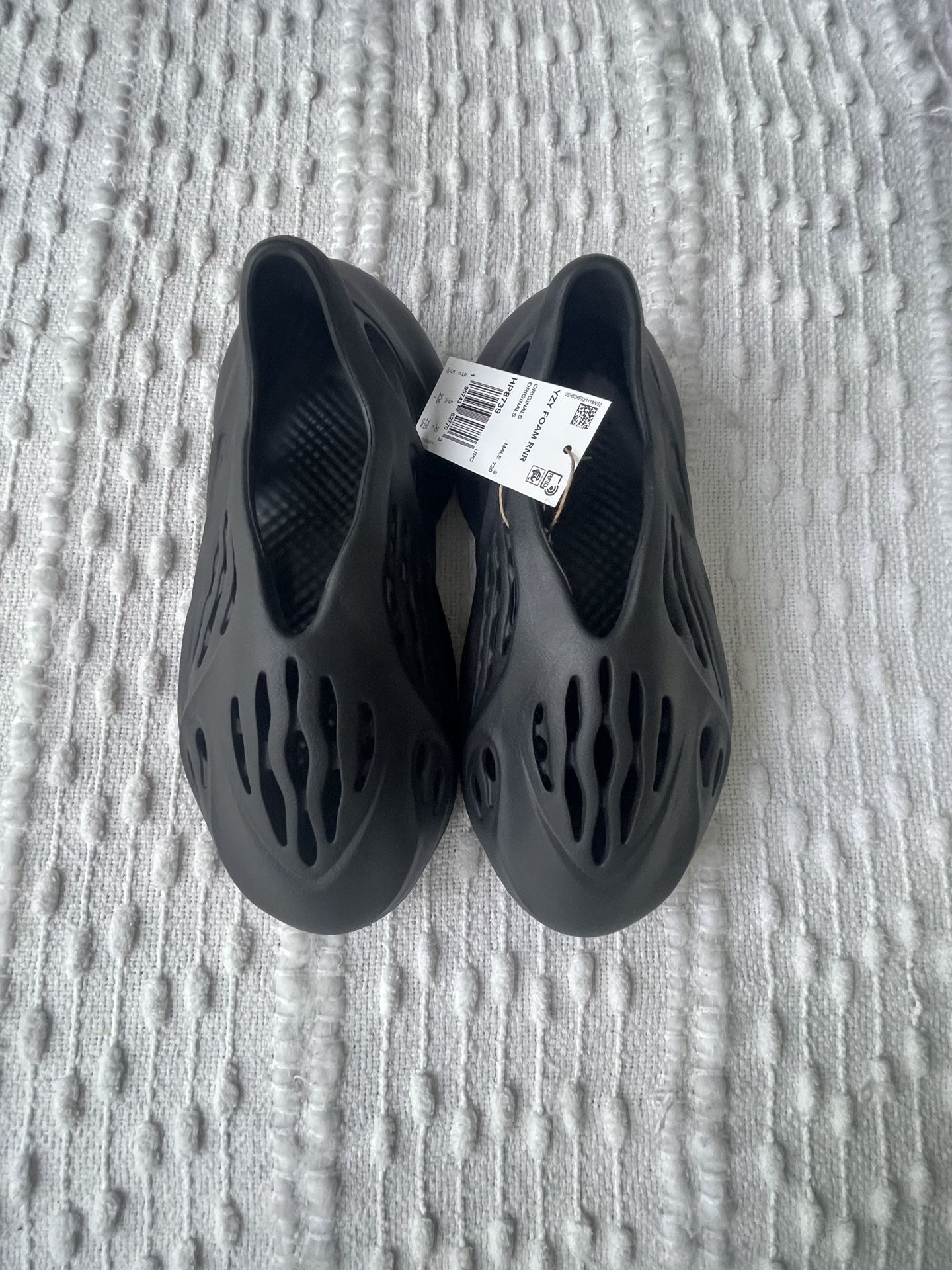 adidas Yeezy Foam RNR