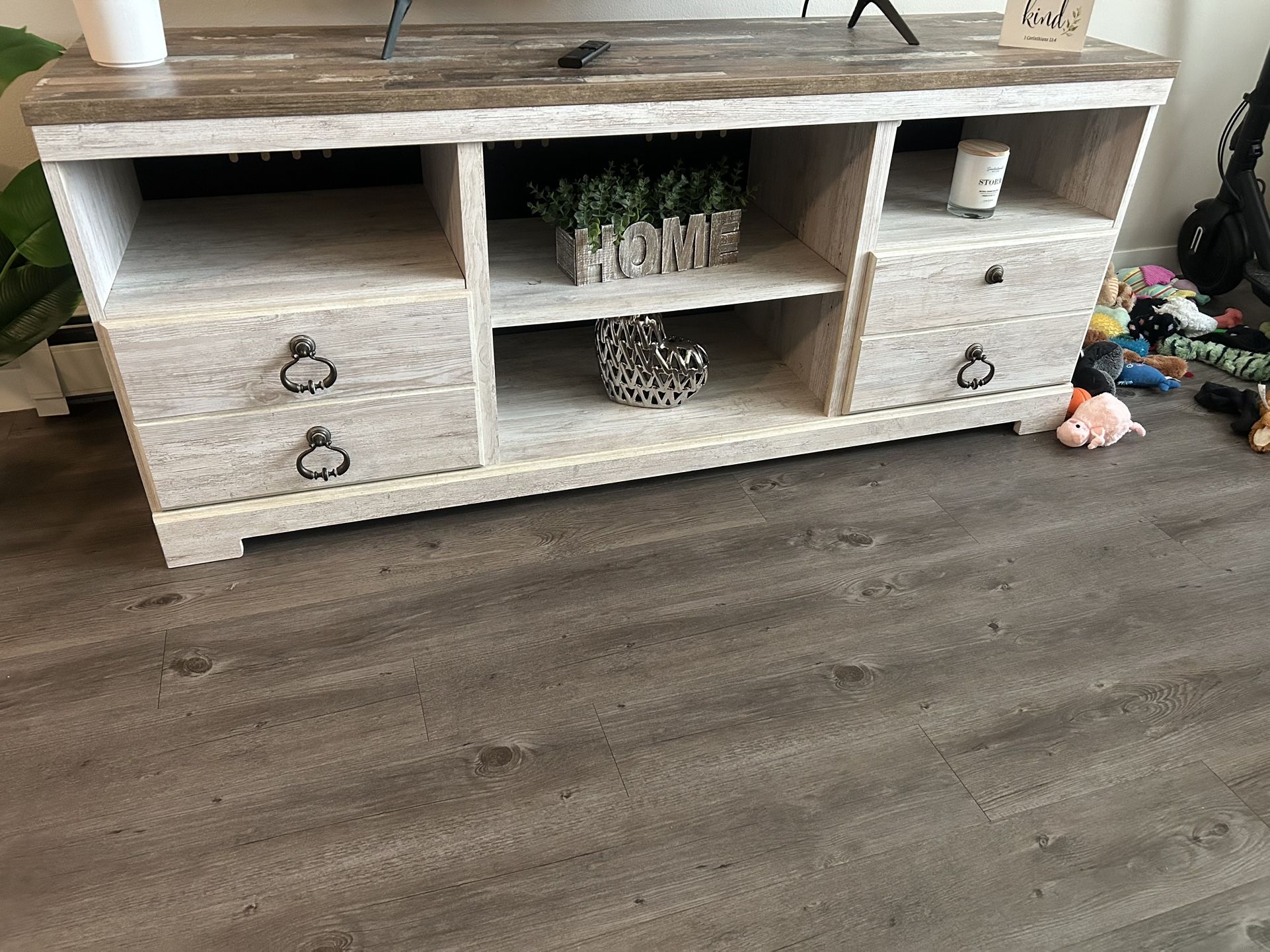 TV Stand