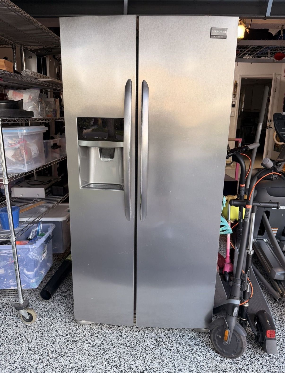 Frigidaire Refrigerator 