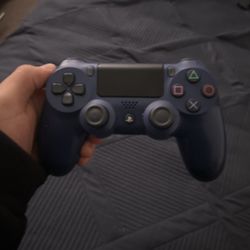 PS4 Controller