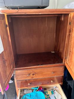 Storage unit armoire