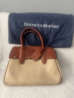 Dooney & Bourke Handbag – Authentic, Great Condition