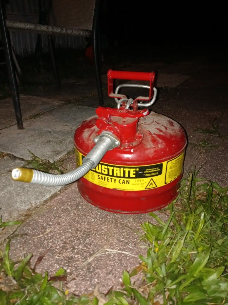 JUATRITE SAFTEY CAN GAS CAN 2.5 Gallon