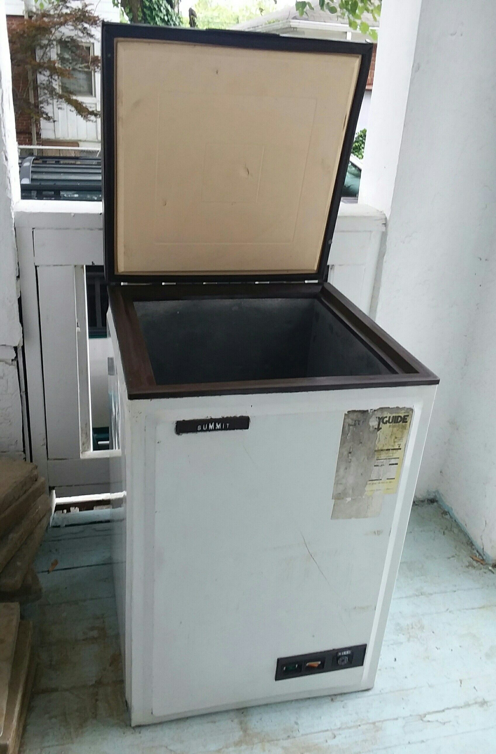 Chest Freezer- 32x21- Good Condition- Works!