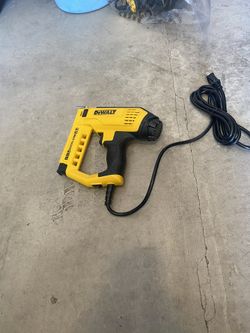 Dewalt staple gun 