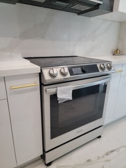 Samsung Bespoke Smart Sove And Oven