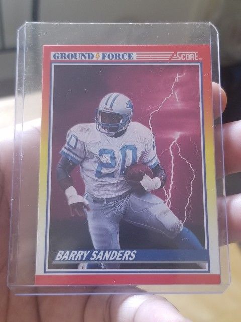 Barry Sanders & Deion Sanders Rookie Lot. (23) Card's