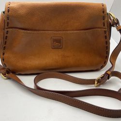 Dooney & Bourke Florentine Leather Front Flap Saddle Bag CrossBody Brown Western