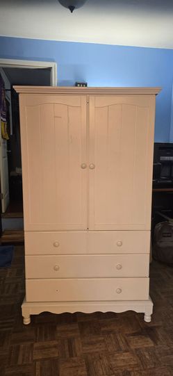 White wardrobe with drawers