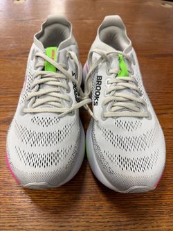 Brooks Adrenaline 25 GTS Size 9 Women’s Shoes
