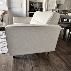 Loveseat 