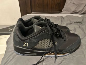 Air Jordan 5 Low - SIZE 16