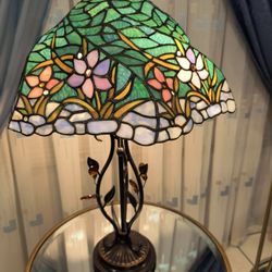 Tiffany Style Lamp 