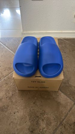 Adidas Yeezy Slide Azure Size 8M