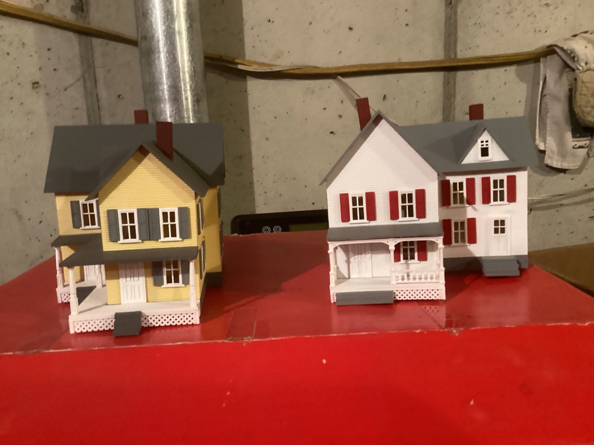 H  O Scale Houses