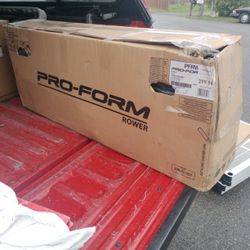 Pro-Form 440 R Rower NIB