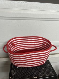 WOVEN BASKET  $5