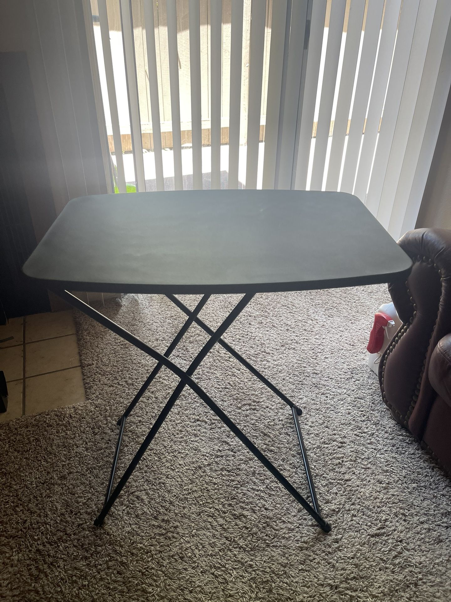 Elegant Height Adjustable Table