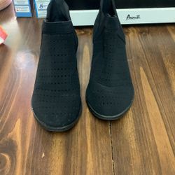 Women Boosts Size 10