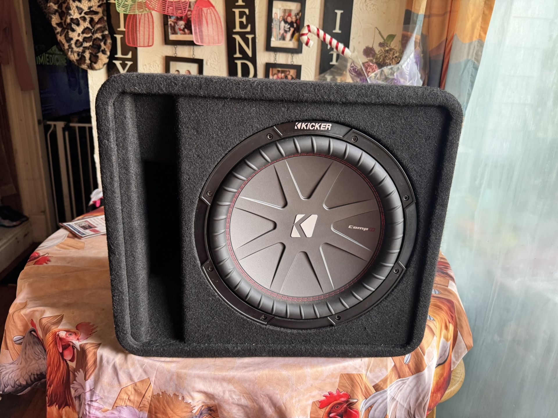 awesome setup 12"Kicker Comp R in ported Box and Pioneer 800w amp
