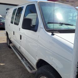 Ford E250