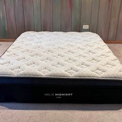Helix Luxe Midnight Short Queen Mattress 