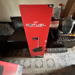 Milwaukee m18 fuel quik-lok rubber broom attachment