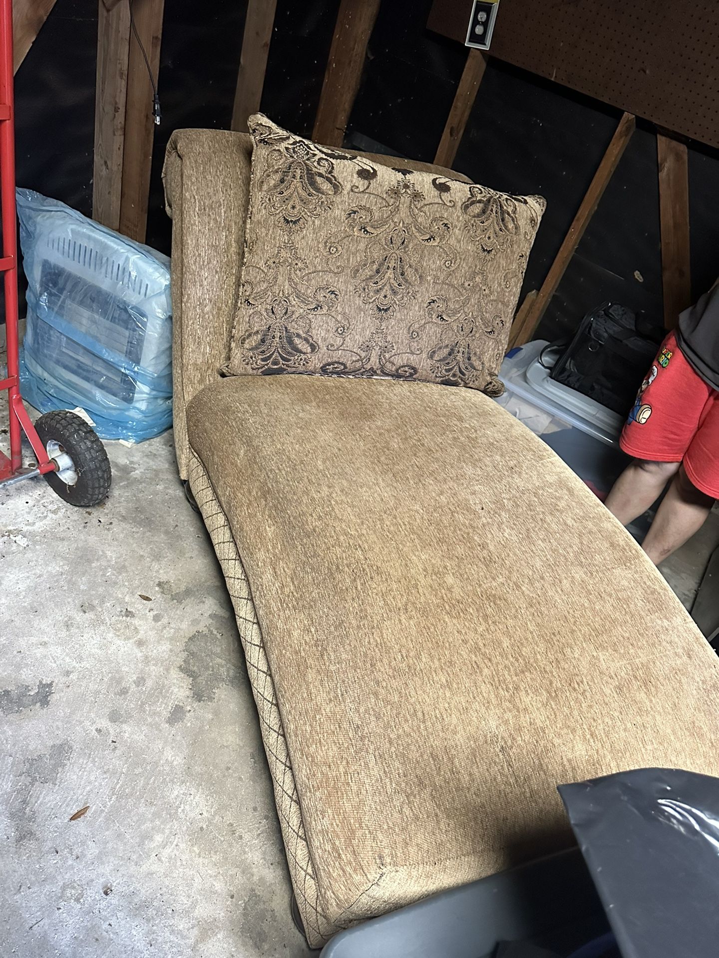 Ottoman Lounge Chair