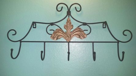 Black coat rack.....2ft inches wide...great condition!