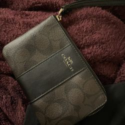 Coach wallet , gift perfect for women