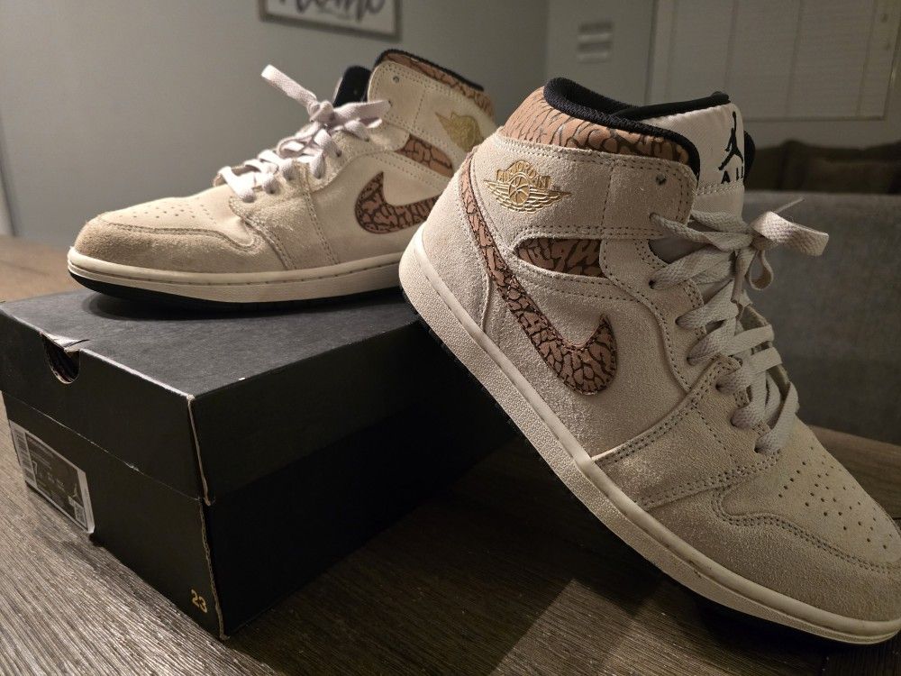 Jordan 1 Mid SE Brown Elephant