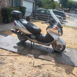 2013 Burgman 650 With Custom Stereo