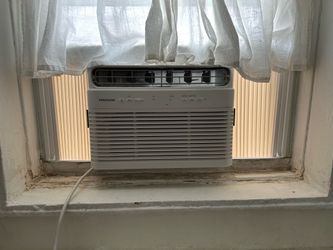 Frigidaire AC window unit