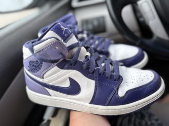 Jordan 1 Retro Mid “Blueberry” Shoes