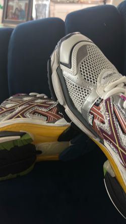 Belci Runners size 42 (9 in mens)