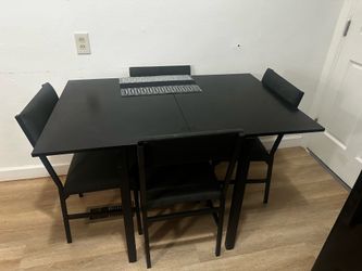Kitchen table with dish set