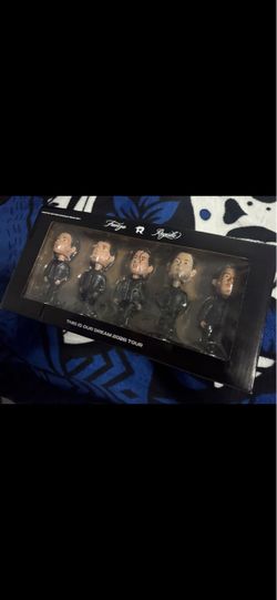 Fuerza Regida bobble heads