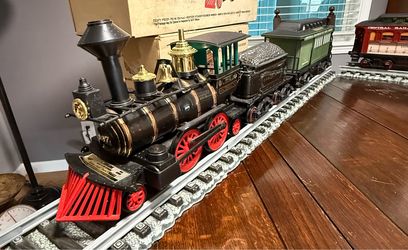 Jim Beam (6) bourbon train cars and tracks