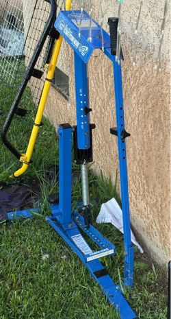 Louisville Slugger Pitching machine