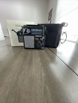 Hand-Crank ETON FR300 Multi-Purpose AM/FM/TV-VHF Radio NOAA Weather Emergency