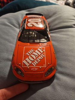 Tony Stewart #20 The Home Depot NASCAR Die-Cast Race Car